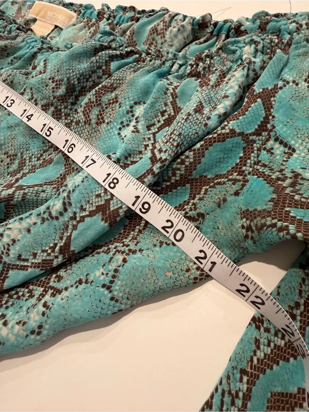 Michael Kors Off-Shoulder Teal Snake-Print Smocked Waist Top woman’s XL chiffon